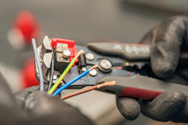 Best Licensed Electrician  in Steelville, MO
